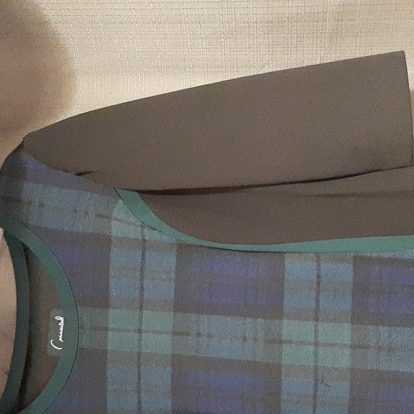 plaid front dress - Picture 3 of 9